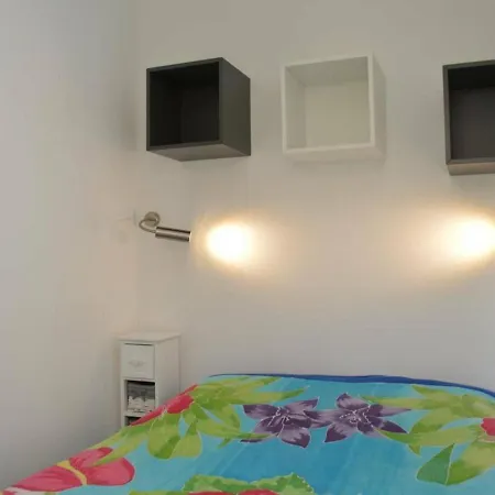 2p Renove, Clim, Wifi, Terrasse, Parking, Proche - - Fr-1-226-304 Apartment *