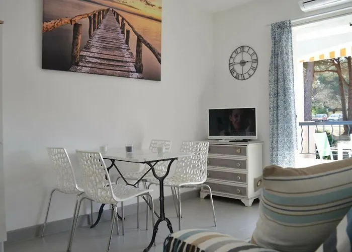 아파트 Confortable 4 Couchages Proche A - Fr-1-226-304 생트막시메